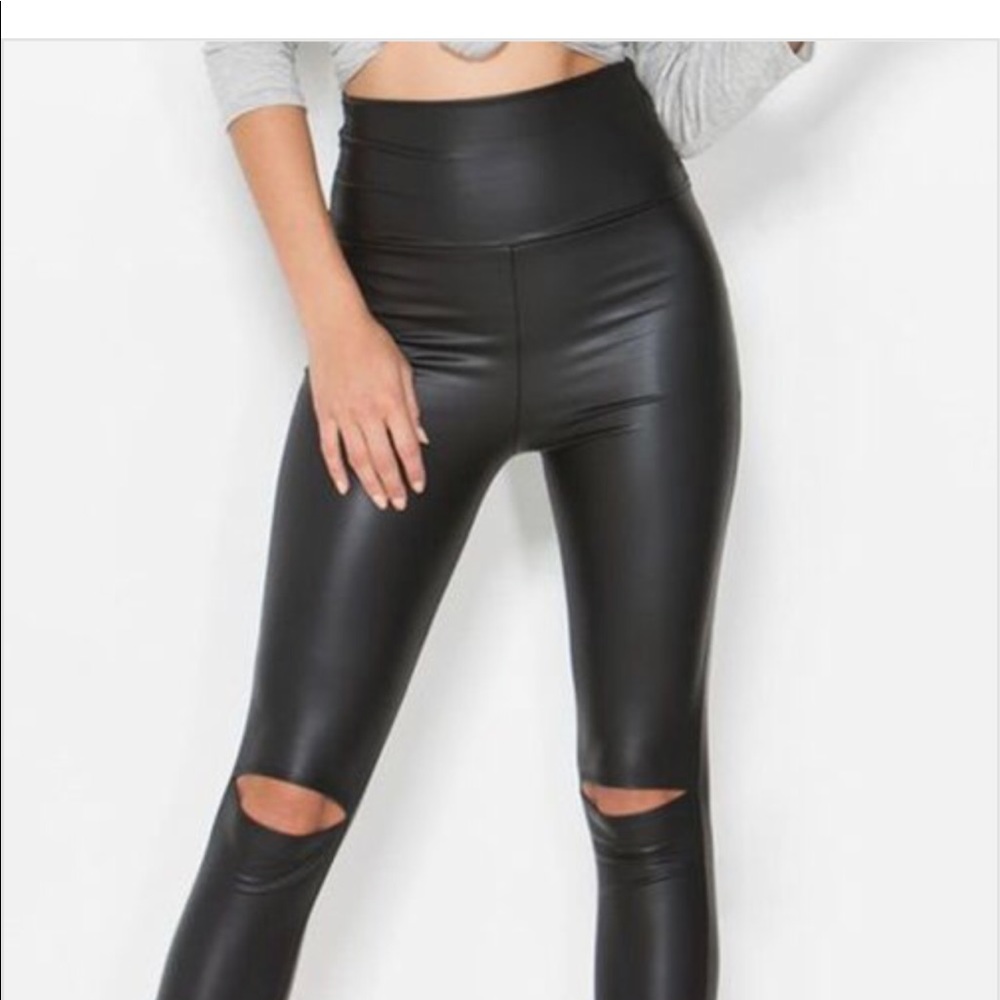 🆕faux leather leggings with holes - black